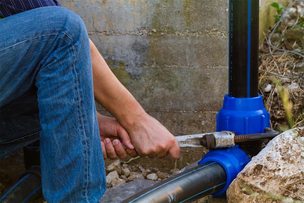 general plumbing installing pipes